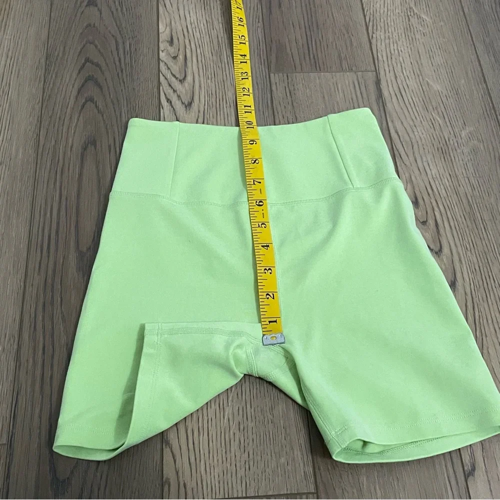 Girlfriend Collective Green Bike‎ Shorts